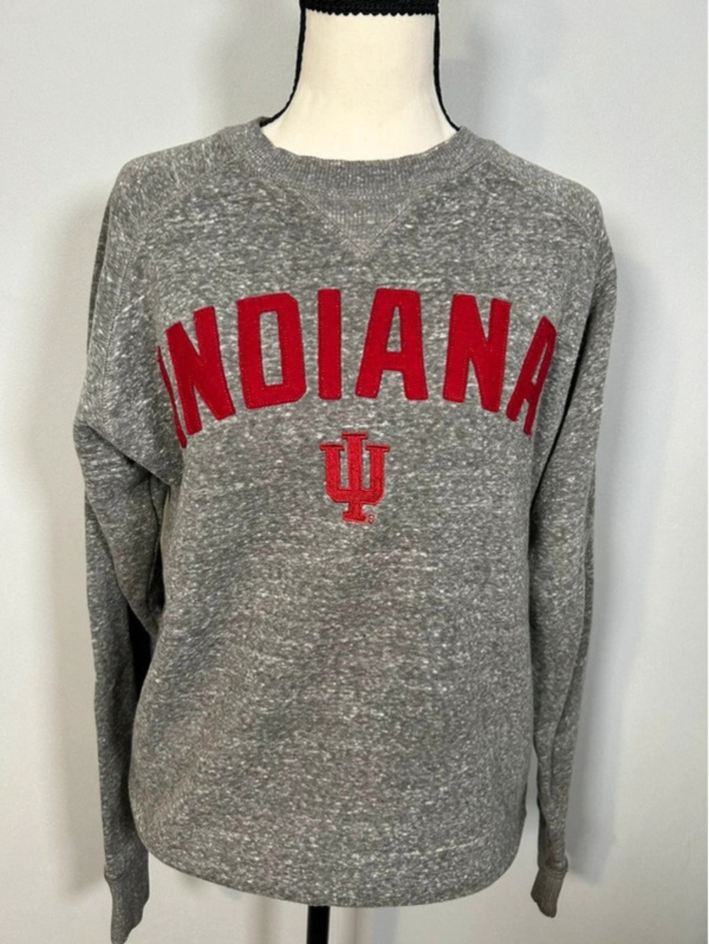 Champion Indiana Hoosiers IU Gray Crewneck Sweatshirt Size S